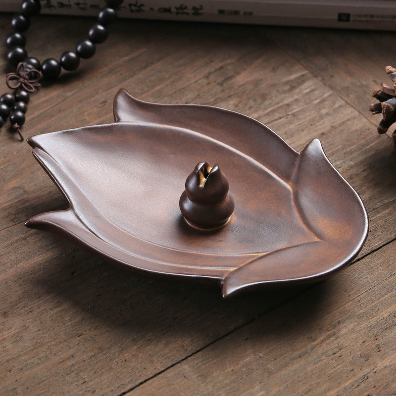 Handcrafted Leaf-Shaped Ceramic Incense Burner Tray for Spiritual Meditation and Relaxation