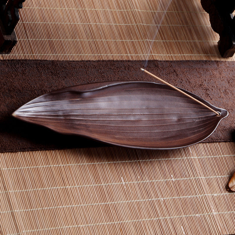 Handcrafted Leaf-Shaped Incense Holder Tray for Meditation and Spiritual Aromatherapy