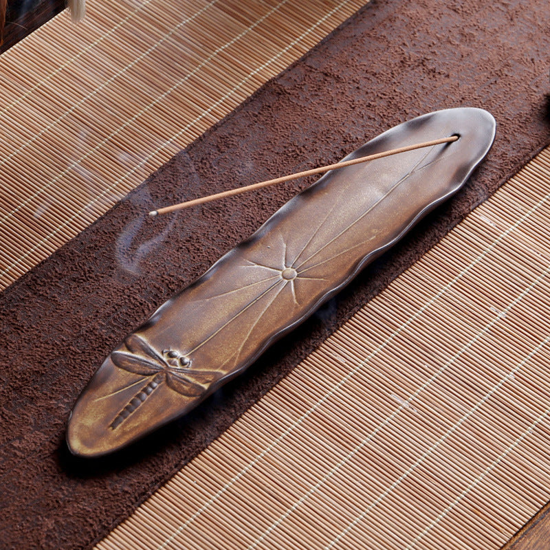 Handcrafted Leaf-Shaped Incense Holder Tray for Meditation and Spiritual Aromatherapy