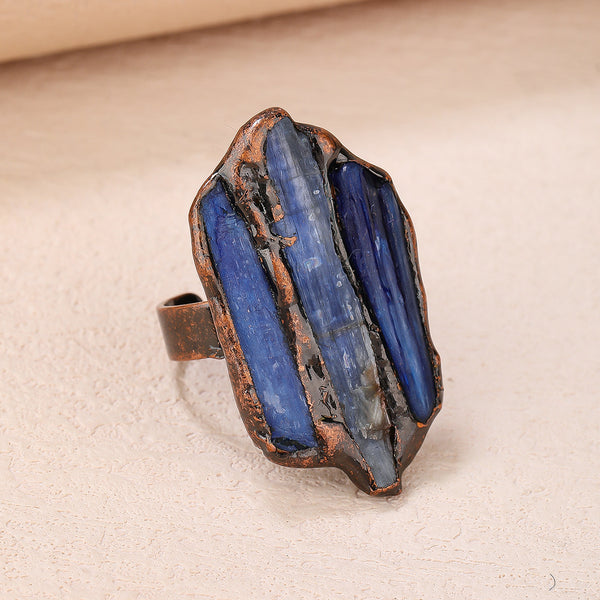 Handcrafted Blue Kyanite Energy Ring with Raw Copper Setting for Chakra Alignment and Spiritual Clarity