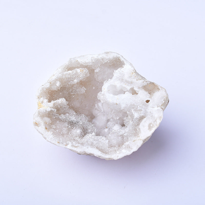 Natural White Quartz Geode Crystals – Spiritual Healing Stones for Meditation, Energy Cleansing, and Home Décor