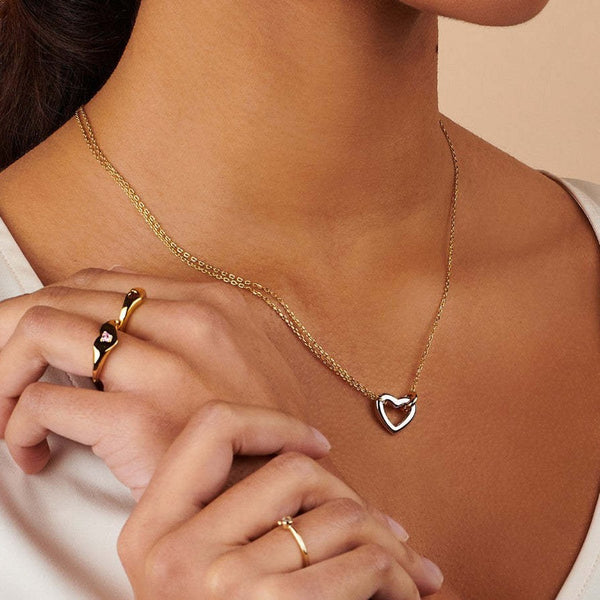 Golden Heart Harmony Necklace – Double Heart Design for Elegant Everyday Style