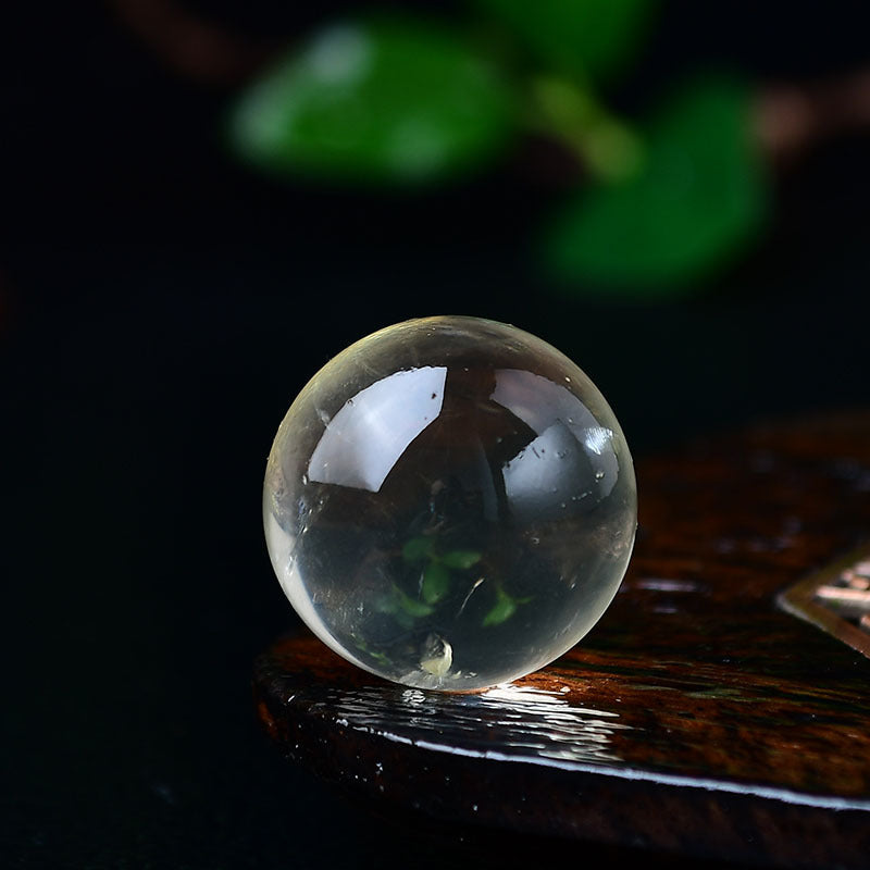 Clear Quartz Crystal Spheres for Healing and Meditation – Amplify Energy and Clarity