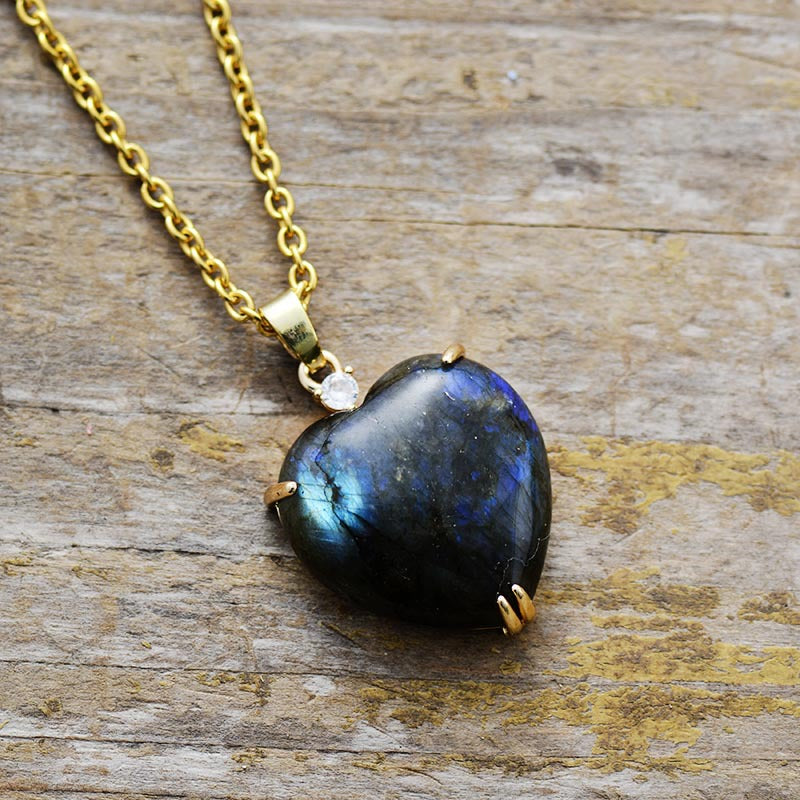 Heart-Shaped Labradorite Pendant Necklace – Elegant Healing Crystal Necklace for Protection and Spiritual Growth