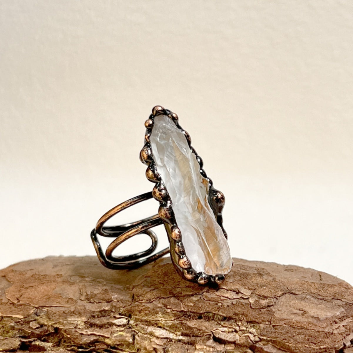 Handcrafted Clear Quartz Copper Ring for Spiritual Protection and Healing Energy Balance