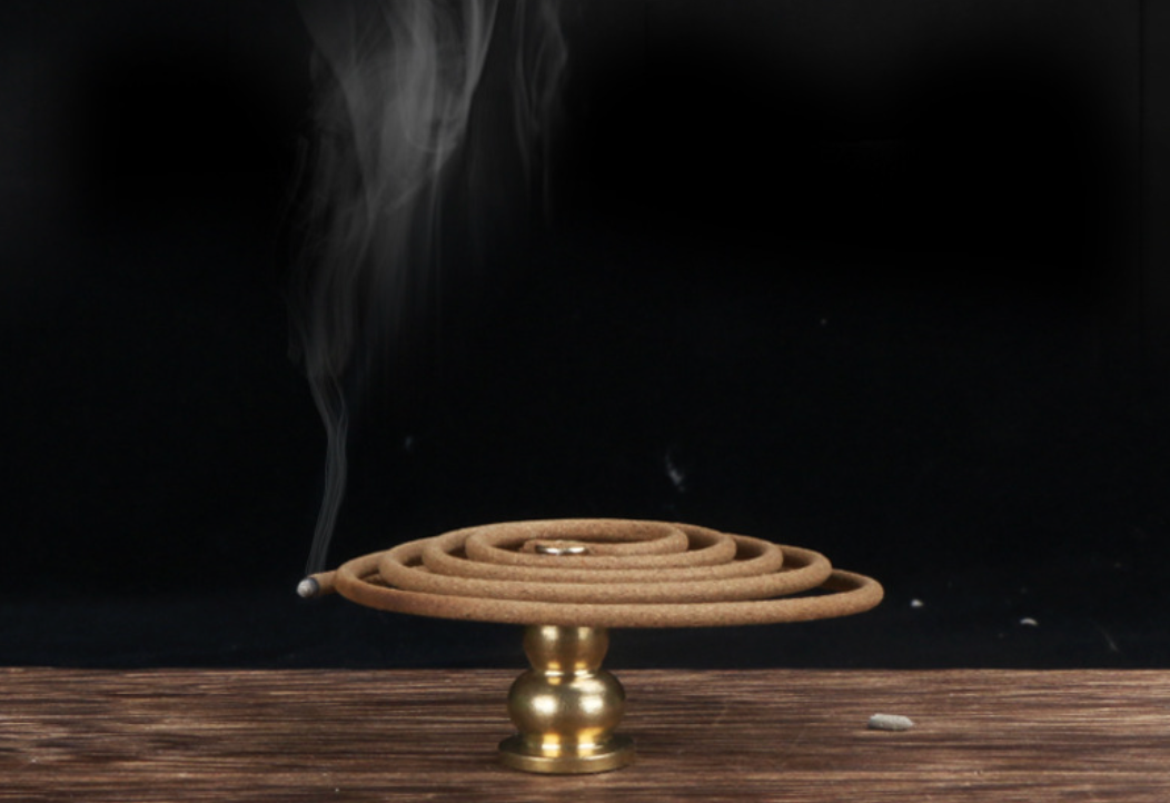 Premium Sacred Coiled Incense - Natural Sandalwood, Agarwood, and Wormwood Aromas for Spiritual Healing and Relaxation